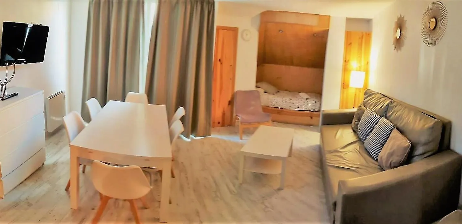 Ski & Snow Apartmentos By Todosierranevada - Plaza Principal Junto A Los Telecabinas Sierra Nevada