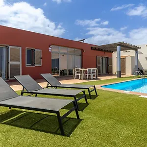 https://villa-vento-by-calima-villas.in-canary-islands.com